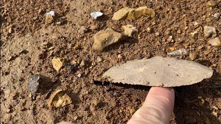 Arrowhead hunting TN - Artifact walked past by 100's of people at a popular camping spot!