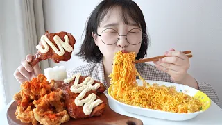 Korean style cheese Ramyeon Real Sound MUKBANG! 🧀Eating it with chicken and Fried chicken feet! ASMR