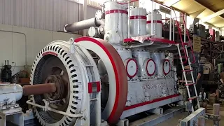 Big Old FAIRBANKS MORSE Engines COLD STARTING UP AND COOL SOUND 3