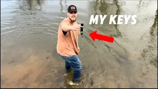 I lost my keys fishing in this river!