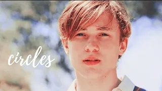 peter pevensie || circles