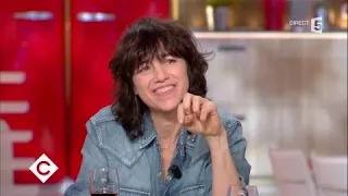 Charlotte Gainsbourg et Antoine de Caunes au dîner - C à Vous - 19/12/2017