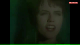 Efemerides The Cranberries publica "Everybody Else Is Doing It, So Why Can't We?" #ElStreaming