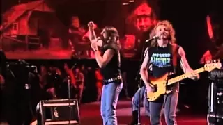 The Kentucky Headhunters - Dumas Walker (Live at Farm Aid 1990)