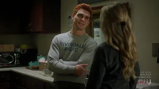 Archie & Betty 5x06 hand holding & disract you Riverdale BARCHIE