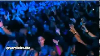 Jay-Z ft. Kanye West - Niggas In Paris (Live Performance - Made In America)