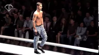 fashiontv | FTV.com - MILAN MEN FW S/S10 - DOLCE & GABBANA