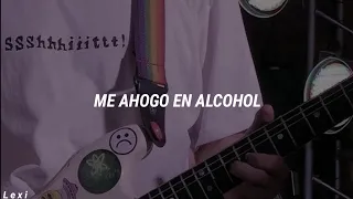 machine gun kelly ft yungblud & travis barker ; i think i'm okay (Traducida al Español)