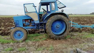 Races in ploughing, MTZ 80 And MTZ 82 Who will win.