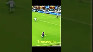 Messi destroyed Roberto carlos #soccer #edit #shorts