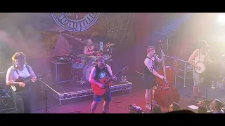 Steve n Seagulls - The Trooper (live in Dublin)