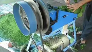 Tobacco cutting machine