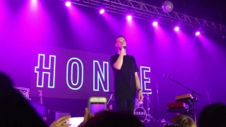 HONNE - Woman (LIVE)