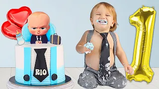 ריו מועך את העוגה!! יום הולדת שנה