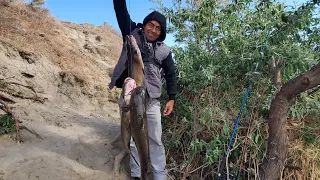 fishing Catfish  from bank at wallula lake