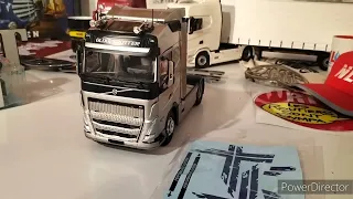 Volvo FH 750/500 par Solido...... Déballage