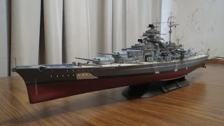 Revell 1:350 Scale DKM Battleship Bismarck Lighted Model Finished