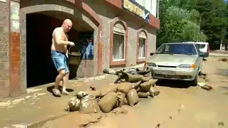 Последствия вчерашнего наводнения от сильного ливня в Ялте