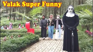 Hantu Valak kocak..!! The Nun prank meriah