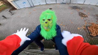 Parkour Santa VS The Grinch | Parkour POV Chase II