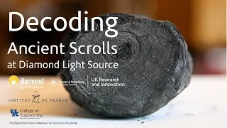 Decoding Herculaeum Papyrus Scrolls using the Diamond Light Source