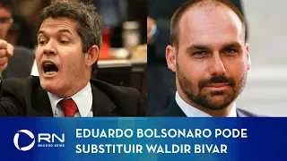 Deputados pedem que Eduardo assuma liderança do PSL na Câmara