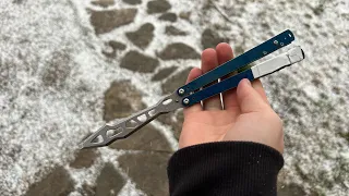 Nabalis G10 with no scales (ft. Nice weather) #balisong #balisongflipping #idaho