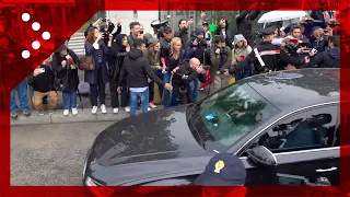 Milano, Berlusconi dimesso: corteo auto esce da San Raffaele