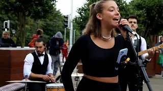 SENSATIONAL STREET PERFORMERS | Taylor Swift - Love Story | Allie Sherlock & The 3 Busketeers cover