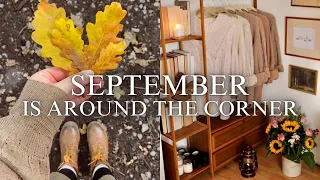 Hints of Autumn in the English Countryside | Harvest, A real-life Hogwarts, cosy slow living UK vlog