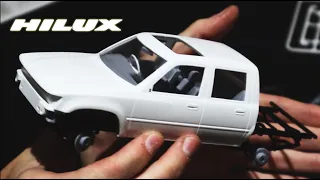 1:24 Hilux Build!