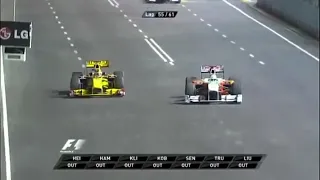 Robert Kubica overtake on Adrian Sutil Singapore GP 2010