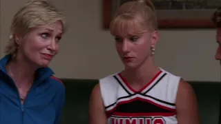 Glee - Brittany Accuses Beiste for Innapropriate Touching // 2x1