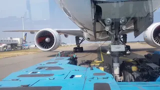 Pushback Boeing 777-300ER with engine start outside