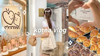 KOREA VLOG🍞🌷 cafe hopping, spring in seoul, what i eat in a week, aesthetic desserts & shops, etc!