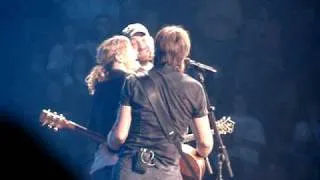 Keith Urban 2009 Escape Together Tour with Sugarland -Seven Bridges Road.mpg