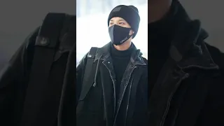 Zheng YeCheng at airport