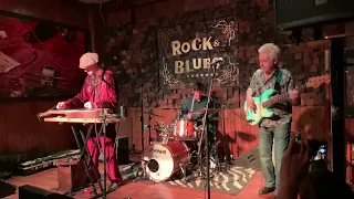 WATERMELON SLIM “Hard times” live Rock and Blues Zaragoza 11/11/2021