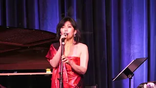 翳りゆく部屋 / 山口葵 (Aoi Yamaguchi) ＆ フェビアン・レザ・パネ (Febian Reza Pane)