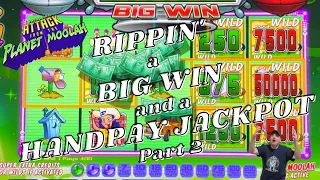 Rippin' a BIG WIN and a HANDPAY JACKPOT on Invaders Attack from the Planet Moolah @ The Cosmopolitan