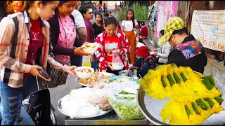 Breakfast For Sales In front Garment Factory In Phnom Penh