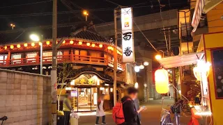 The very popular yatai ramen at Tobita Shinchi, Japan's nightlife district! Japanese street food!