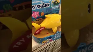 Baby shark swim and sing toy