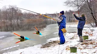 Рыбалка на ПОПЛАВОЧНУЮ УДОЧКУ со льда 2024.... Открытие поплавочной ловли на реке Северский Донец