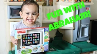 Fisher Price Laugh & Learn Smart Stages Tablet + Basketball With a Toddler !