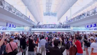 Flash Mob - Amazing Orchestra Performance at the Airport (HD) 🎵💃🏽