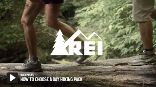 How to Choose a Day Hiking Pack || REI