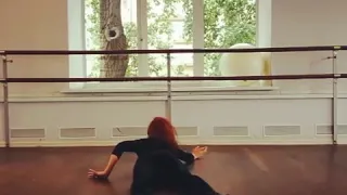 Стриппластика. «Вертушка». Strip Dance floorwork. "Helicopter Turn"