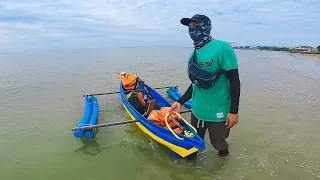 ASIKNYA MANCING MENGGUNAKAN PERAHU DAYUNG  MANCING PINGGIRAN BALIKPAPAN