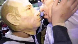 Дурнев: Путин целует Ельцина